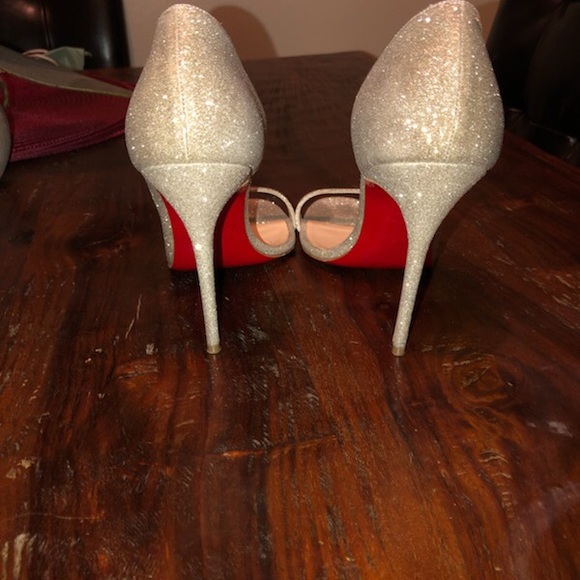 Christian Louboutin Sparkly Open Toe Pump - Picture 4 of 5